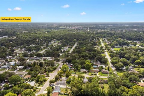 House in Orlando, Florida 3 bedrooms, 136.75 sq.m. № 1780590 - photo 9