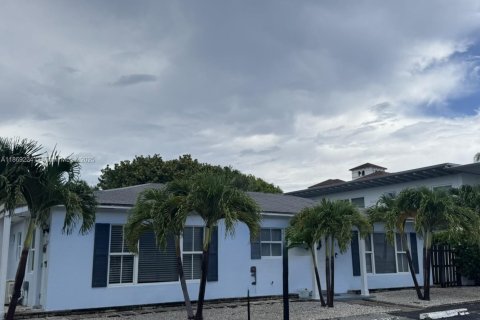 Коммерческая недвижимость в Палм - Бич Шорес, Флорида 153.47м2 № 2037258