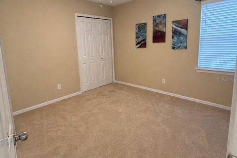 House in Davenport, Florida 4 bedrooms, 176.05 sq.m. № 2151129 - photo 17