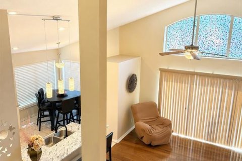 House in Davenport, Florida 4 bedrooms, 176.05 sq.m. № 2151129 - photo 6
