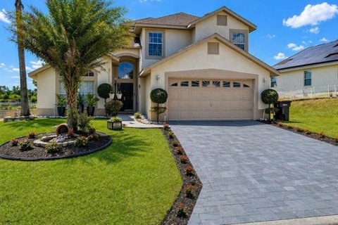 House in Davenport, Florida 4 bedrooms, 176.05 sq.m. № 2151129