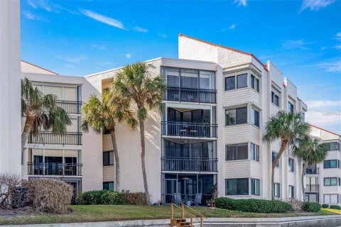 Condo in Saint Petersburg, Florida, 2 bedrooms  № 2196907