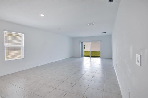 Villa ou maison à louer à Haines City, Floride: 3 chambres, 135.36 m2 № 2310677 - photo 9