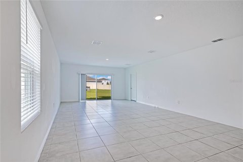 Villa ou maison à louer à Haines City, Floride: 3 chambres, 135.36 m2 № 2310677 - photo 10