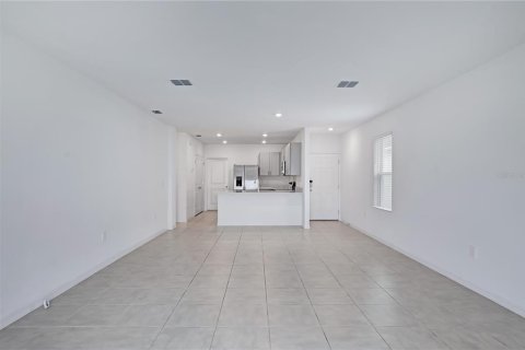 Villa ou maison à louer à Haines City, Floride: 3 chambres, 135.36 m2 № 2310677 - photo 8