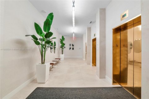 Condominio en venta en Aventura, Florida, 2 dormitorios, 121.7 m2 № 1836207 - foto 7