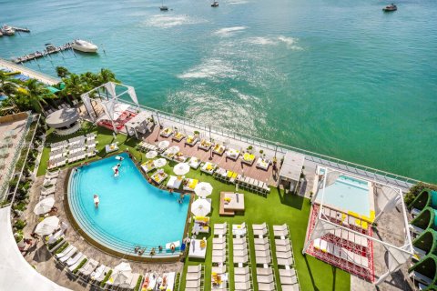 Condominio en venta en Miami Beach, Florida, 1 dormitorio, 62.8 m2 № 1999667 - foto 11