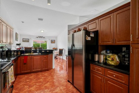 Villa ou maison à vendre à Homestead, Floride: 4 chambres, 169.27 m2 № 1977329 - photo 17