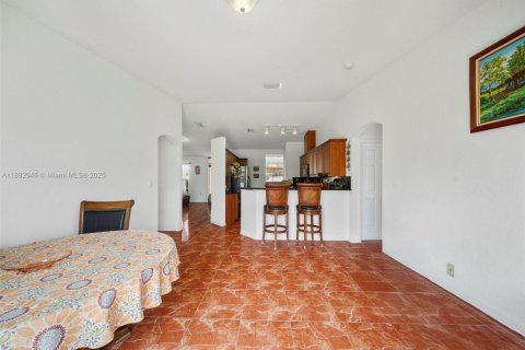 Villa ou maison à vendre à Homestead, Floride: 4 chambres, 169.27 m2 № 1977329 - photo 13