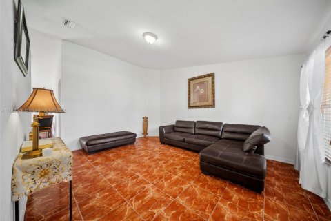 Villa ou maison à vendre à Homestead, Floride: 4 chambres, 169.27 m2 № 1977329 - photo 4