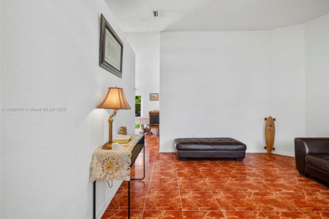 Villa ou maison à vendre à Homestead, Floride: 4 chambres, 169.27 m2 № 1977329 - photo 3