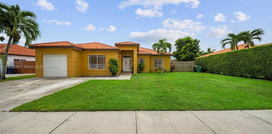 Villa ou maison à Homestead, Floride 4 chambres, 169.27 m2 № 1977329