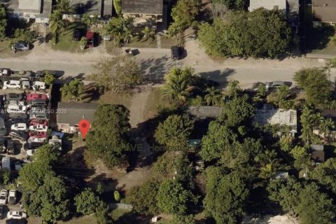 Casa en venta en Homestead, Florida, 3 dormitorios, 89.19 m2 № 2002423 - foto 12