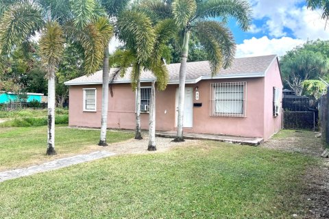 Casa en venta en Homestead, Florida, 3 dormitorios, 89.19 m2 № 2002423 - foto 2