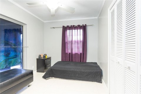 Casa en venta en Hollywood, Florida, 3 dormitorios, 147.16 m2 № 1887788 - foto 4
