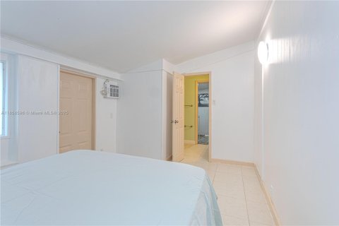 Casa en venta en Hollywood, Florida, 3 dormitorios, 147.16 m2 № 1887788 - foto 22