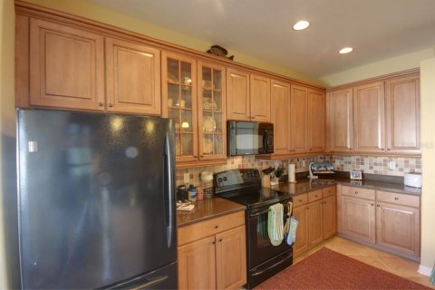 Villa ou maison à louer à Brooksville, Floride: 3 chambres, 186.64 m2 № 2283593 - photo 14