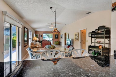 Villa ou maison à vendre à The Villages, Floride: 2 chambres, 114.08 m2 № 2413495 - photo 18