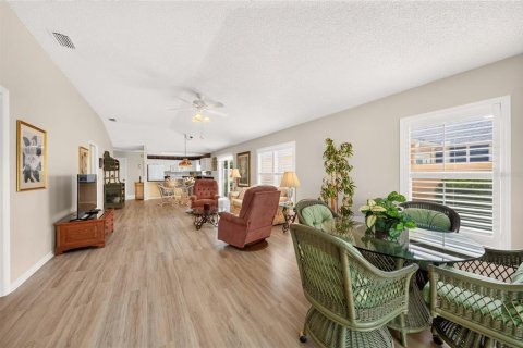 Villa ou maison à vendre à The Villages, Floride: 2 chambres, 114.08 m2 № 2413495 - photo 24