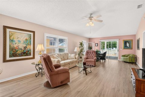 Villa ou maison à vendre à The Villages, Floride: 2 chambres, 114.08 m2 № 2413495 - photo 22