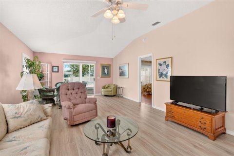 Villa ou maison à vendre à The Villages, Floride: 2 chambres, 114.08 m2 № 2413495 - photo 28