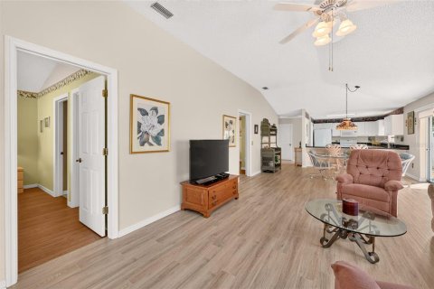 Villa ou maison à vendre à The Villages, Floride: 2 chambres, 114.08 m2 № 2413495 - photo 26
