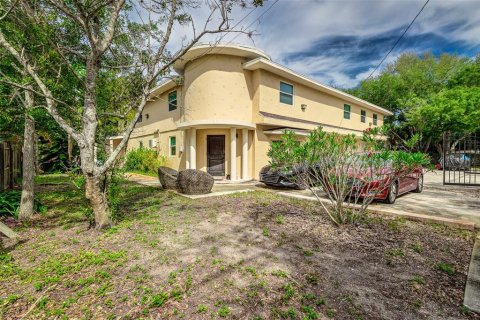 House in Saint Petersburg, Florida 7 bedrooms, 568.84 sq.m. № 1509055 - photo 1