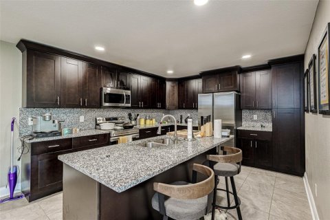 House in Saint Petersburg, Florida 7 bedrooms, 568.84 sq.m. № 1509055 - photo 28