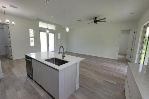 Casa en venta en North Port, Florida, 3 dormitorios, 139.63 m2 № 1881120 - foto 2