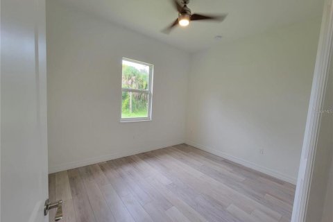 Casa en venta en North Port, Florida, 3 dormitorios, 139.63 m2 № 1881120 - foto 28