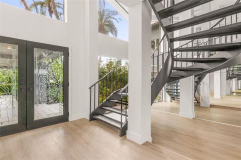 Villa ou maison à vendre à Clearwater, Floride: 4 chambres, 401.34 m2 № 2207559 - photo 15