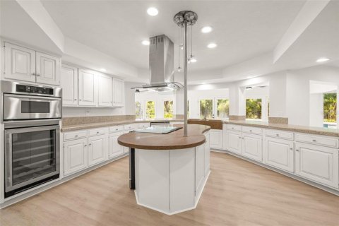 Villa ou maison à vendre à Clearwater, Floride: 4 chambres, 401.34 m2 № 2207559 - photo 8