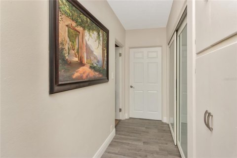 House in Tavares, Florida 3 bedrooms, 192.68 sq.m. № 1741010 - photo 25