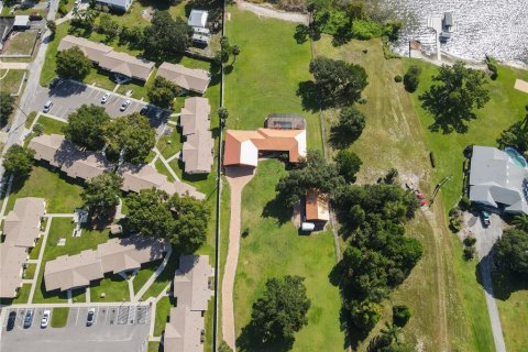 House in Tavares, Florida 3 bedrooms, 192.68 sq.m. № 1741010 - photo 4