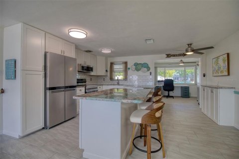 Casa en venta en Hudson, Florida, 2 dormitorios, 99.96 m2 № 1906547 - foto 7