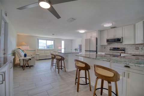 Casa en venta en Hudson, Florida, 2 dormitorios, 99.96 m2 № 1906547 - foto 8