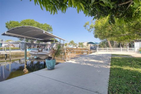 Casa en venta en Hudson, Florida, 2 dormitorios, 99.96 m2 № 1906547 - foto 23