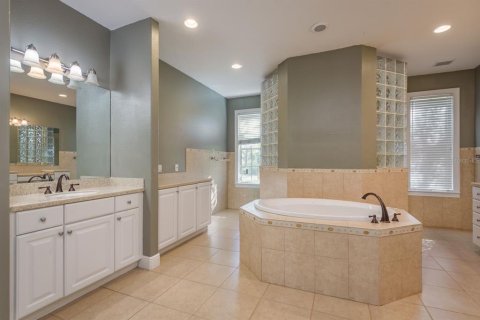 House in Trinity, Florida 5 bedrooms, 556.58 sq.m. № 1531523 - photo 26