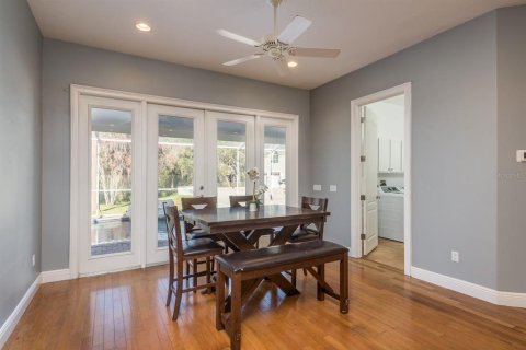 House in Trinity, Florida 5 bedrooms, 556.58 sq.m. № 1531523 - photo 17