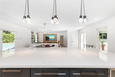 Casa en venta en Palmetto Bay, Florida, 4 dormitorios, 214.05 m2 № 2045564 - foto 16
