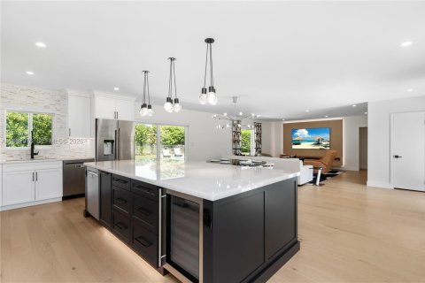 Casa en venta en Palmetto Bay, Florida, 4 dormitorios, 214.05 m2 № 2045564 - foto 7