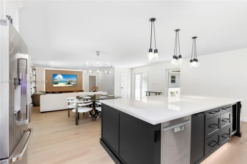 Casa en venta en Palmetto Bay, Florida, 4 dormitorios, 214.05 m2 № 2045564 - foto 14