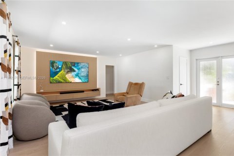 Casa en venta en Palmetto Bay, Florida, 4 dormitorios, 214.05 m2 № 2045564 - foto 19
