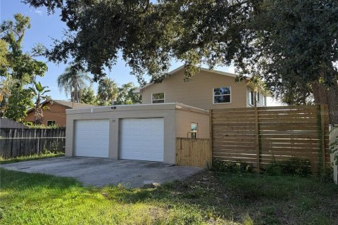 Casa en alquiler en Saint Petersburg, Florida, 4 dormitorios, 185.25 m2 № 1912683 - foto 27
