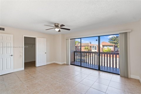 Copropriété à vendre à Miami, Floride: 3 chambres, 132.85 m2 № 1973734 - photo 27