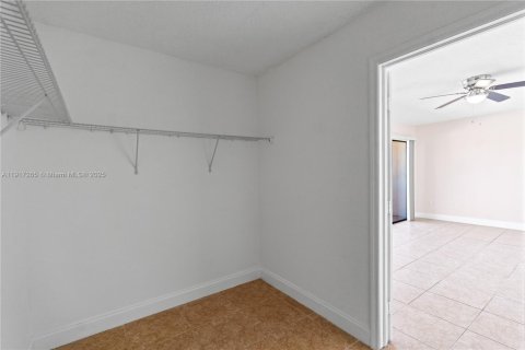 Copropriété à vendre à Miami, Floride: 3 chambres, 132.85 m2 № 1973734 - photo 28