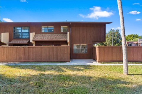 Copropriété à vendre à Miami, Floride: 3 chambres, 132.85 m2 № 1973734 - photo 2