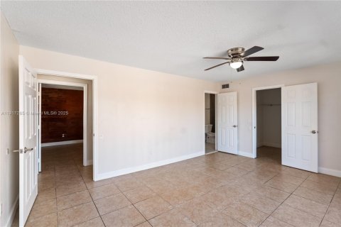 Copropriété à vendre à Miami, Floride: 3 chambres, 132.85 m2 № 1973734 - photo 26
