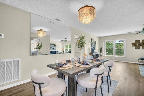 Condo in Pinellas Park, Florida, 2 bedrooms  № 1686964 - photo 6