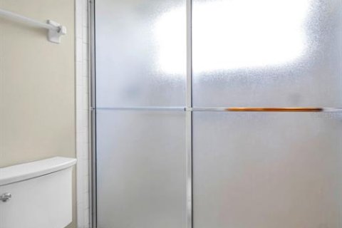 Condo in Pinellas Park, Florida, 2 bedrooms  № 1686964 - photo 29